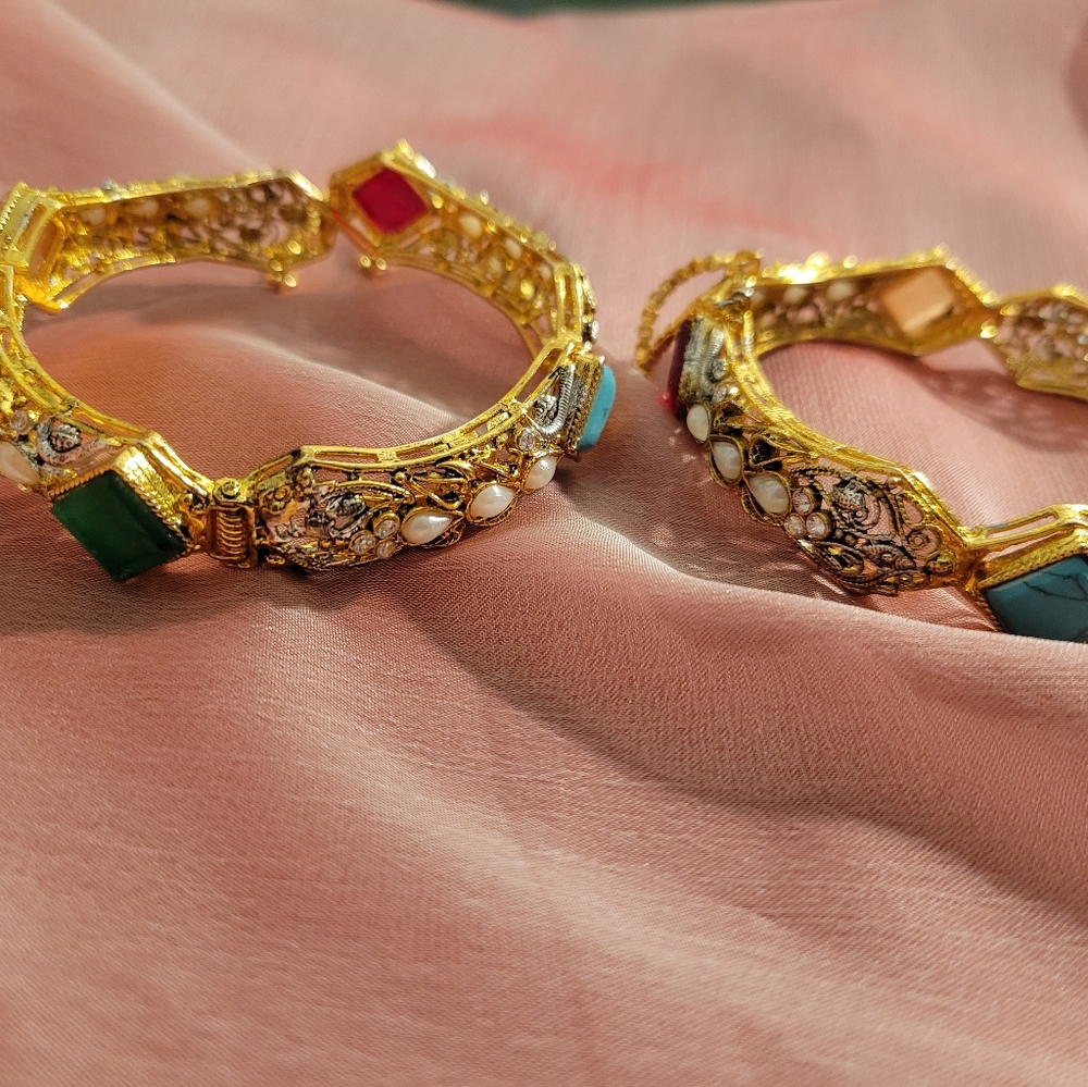 indian bangles - Picture 2 of 3